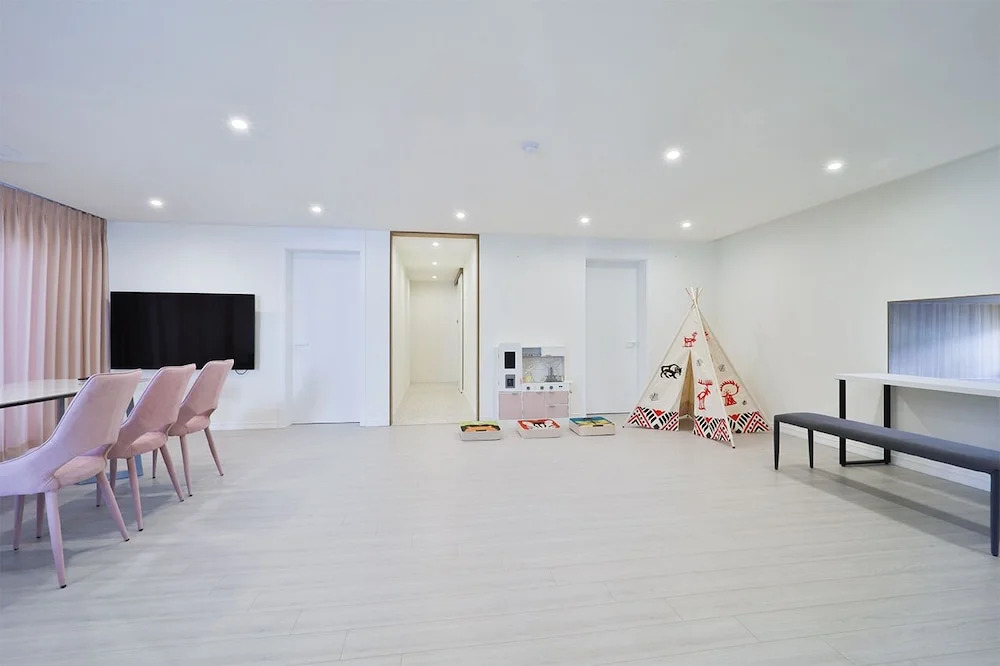 Doan Kids Hotel