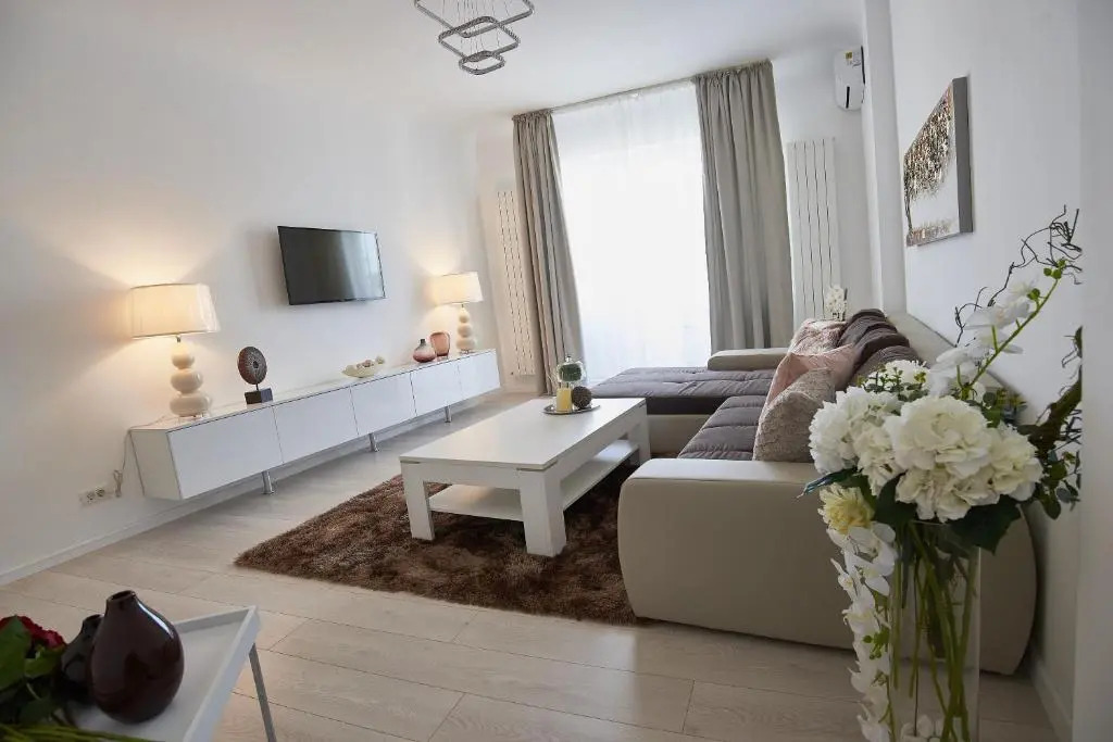 Metropole Apartments Old Town