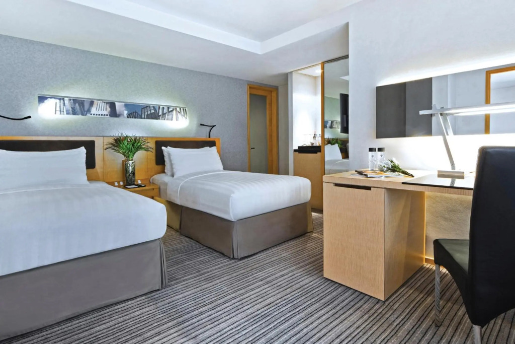 Отель Kew Green Wanchai HK