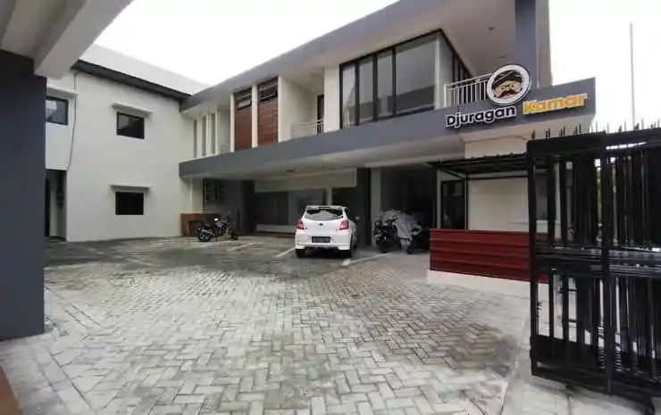 Djuragan Kamar Bandahara