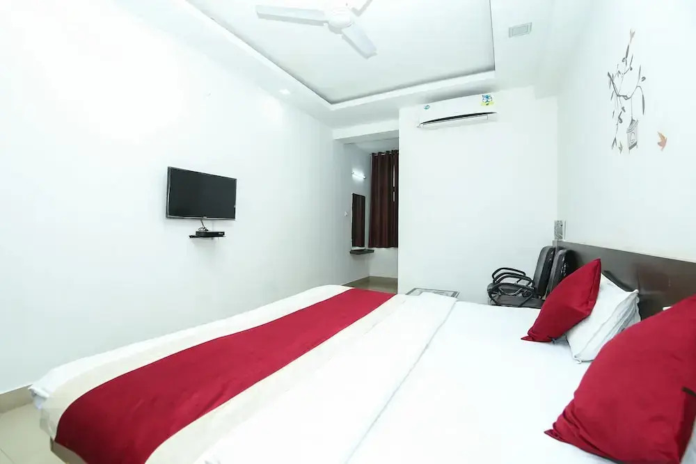 White Pearl - Jabalpur