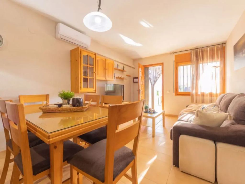 House Juan Deltebre