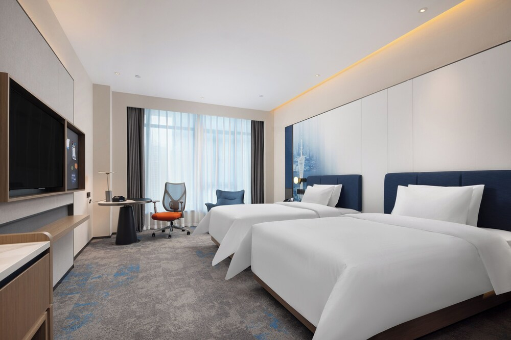 Hampton by Hilton Guangzhou Xintang Railway Station