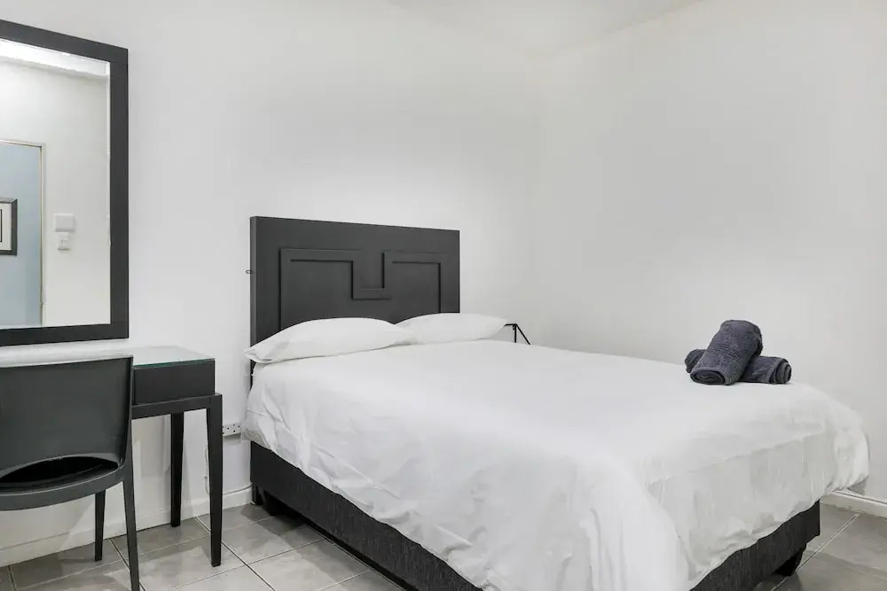 Inn & Out Express Sea Point