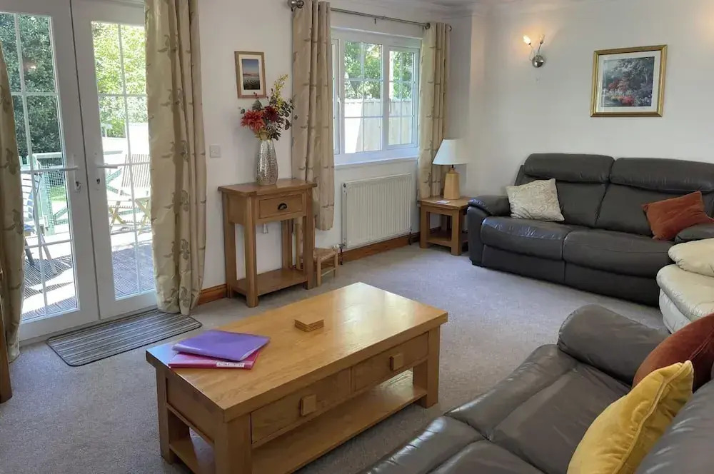 3BR Cosy Coastal Cottage With Wifi, Parking