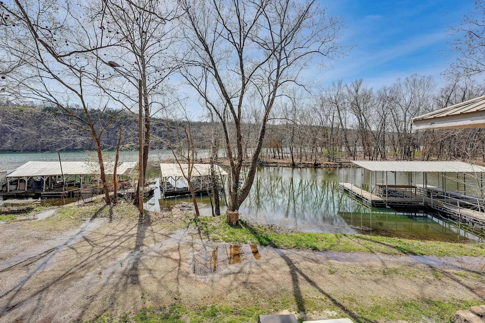2 of Everything: Taneycomo House Resort