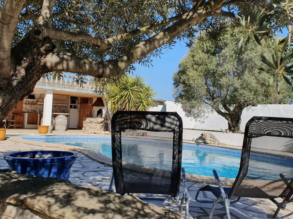 Majestic Villa in Homps With Private Pool