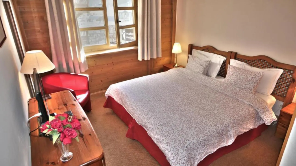 Chalet exclusif 12 pers. skis aux pieds 70041