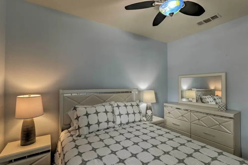 Tucson Getaway w/ Yard, Pool, Hot Tub + Gas Grill!