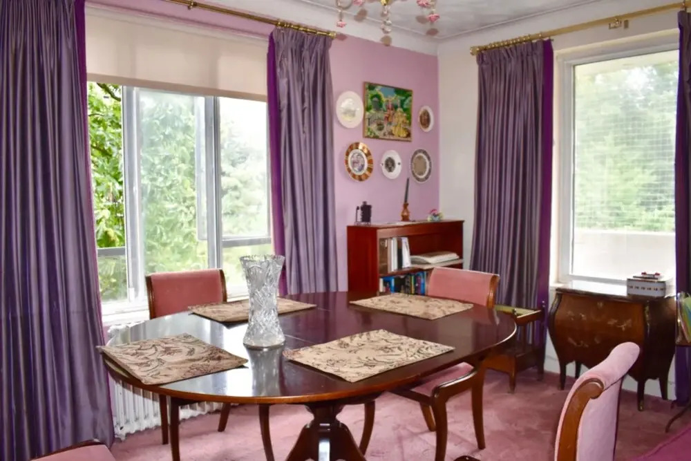 Central 2 Bedroom Flat Close To Seafront
