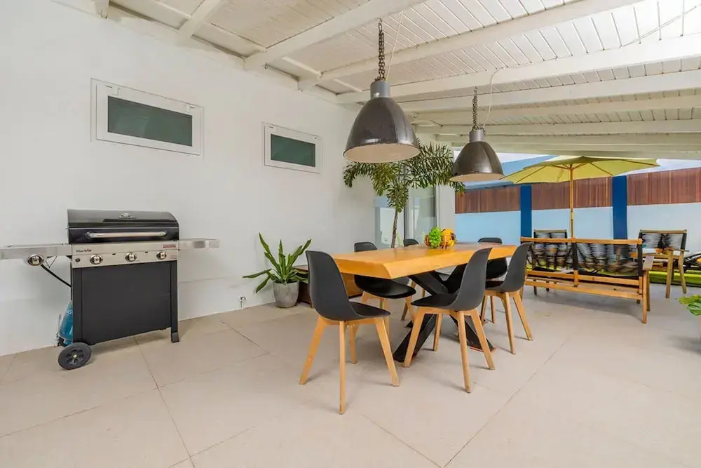 NEW Modern 3BR 3BA Private Pool Centrallylocated