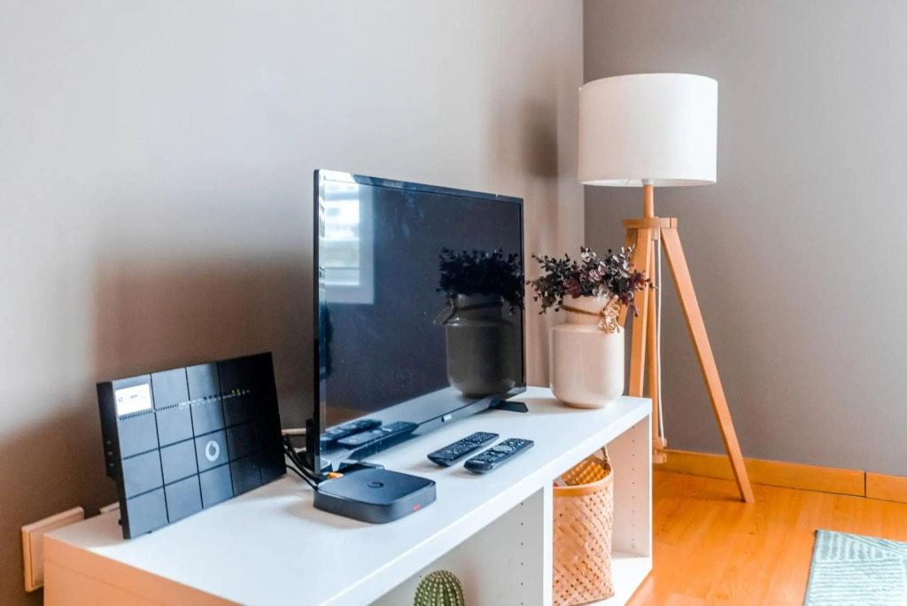 Sunny Studio in the heart of Lapa - 5min walk to Metro!