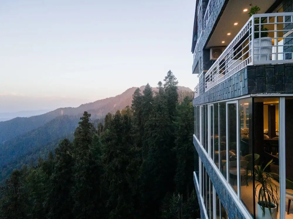 EAFR Hotel