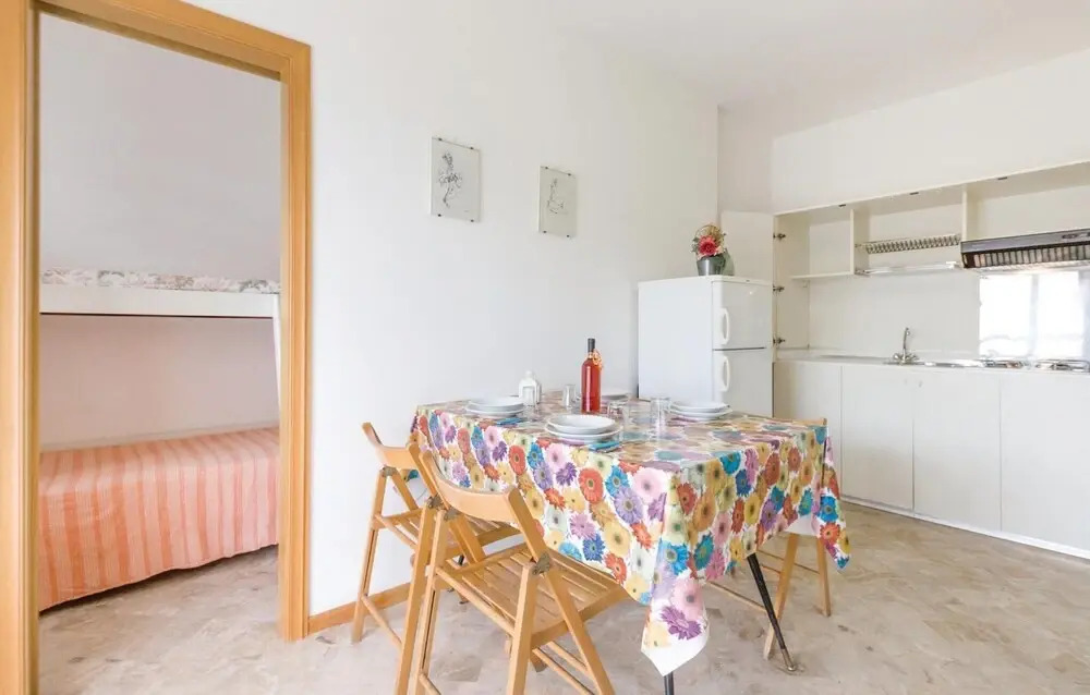 Amazing Apartment in Villa Rosa TE With 2 Bedrooms