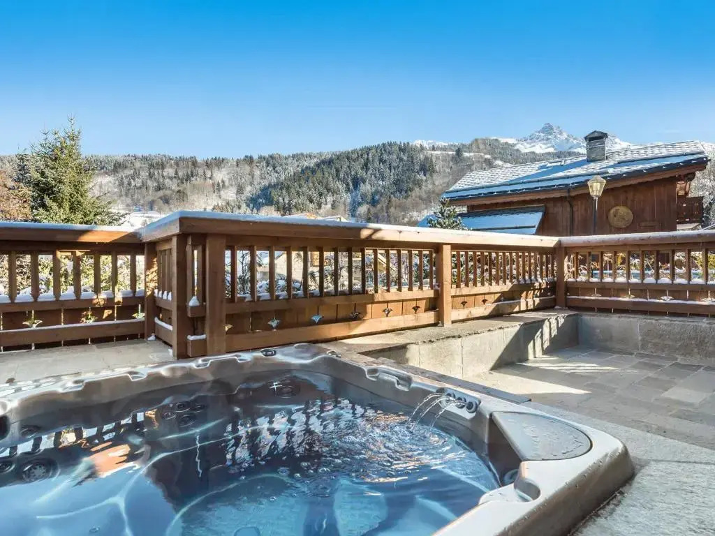 Chalet moderne à Méribel, 5 chambres, jacuzzi, proche télécabine - FR-1-566-14