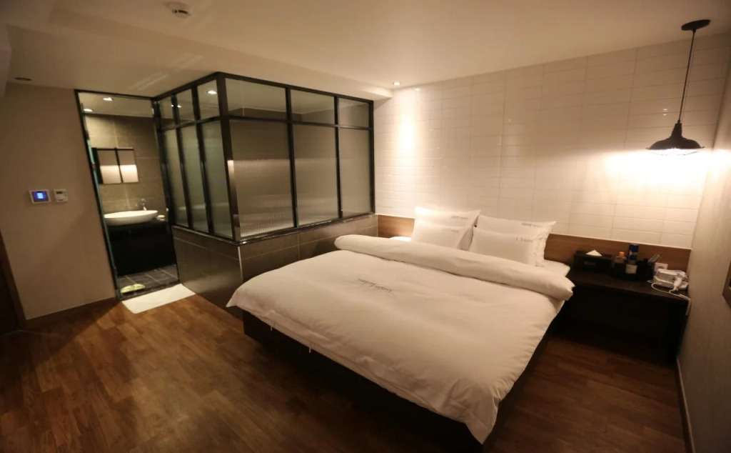 Hotel Mirage(호텔 미라주)