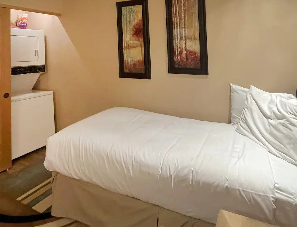Townsend Place B103 2 Bedroom Condo by RedAwning