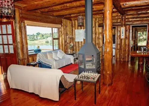 Stanford Lake lodge
