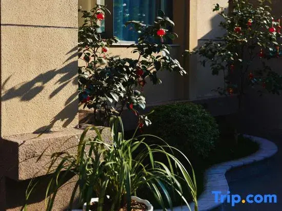 Tengchong Ruyijia Hot Spring B&B (Xidong Emerald Courtyard Branch)