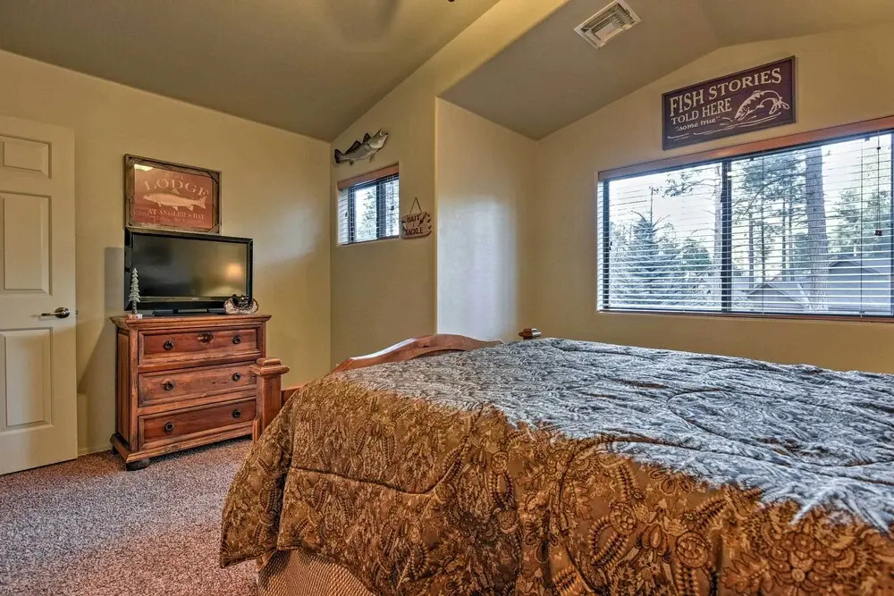 Mountain Cabin Retreat w/ Game Room, Patio & Views
