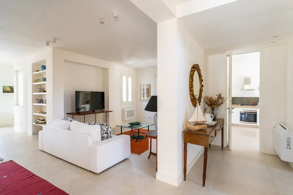 Villa Plemmiria by the Sea by Wonderful Italy