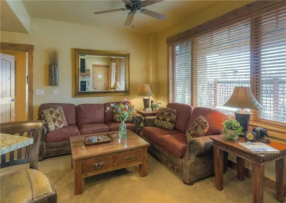 5114 Emerald Lodge, Trappeur's Crossing Apartment 1