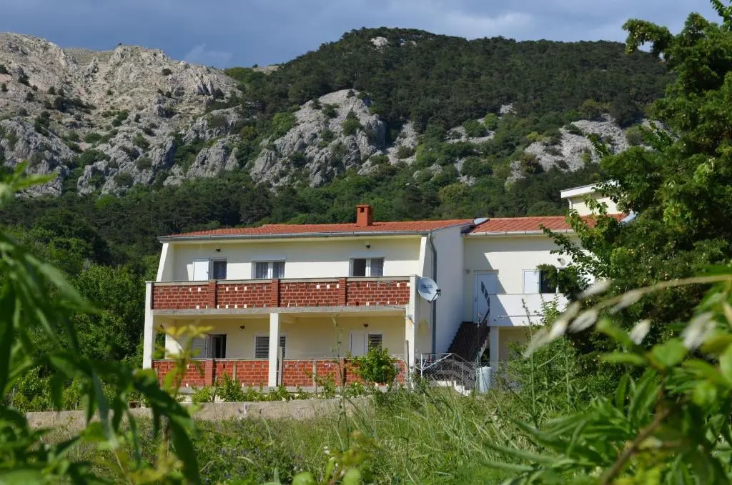 Apartments Aneva
