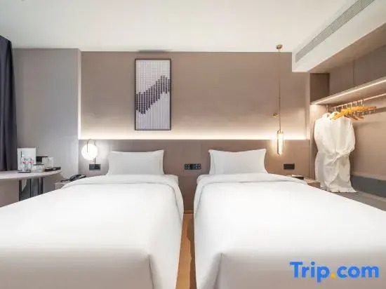 Lavande Hotel (Ganzi Batang Branch, National Highway 318)
