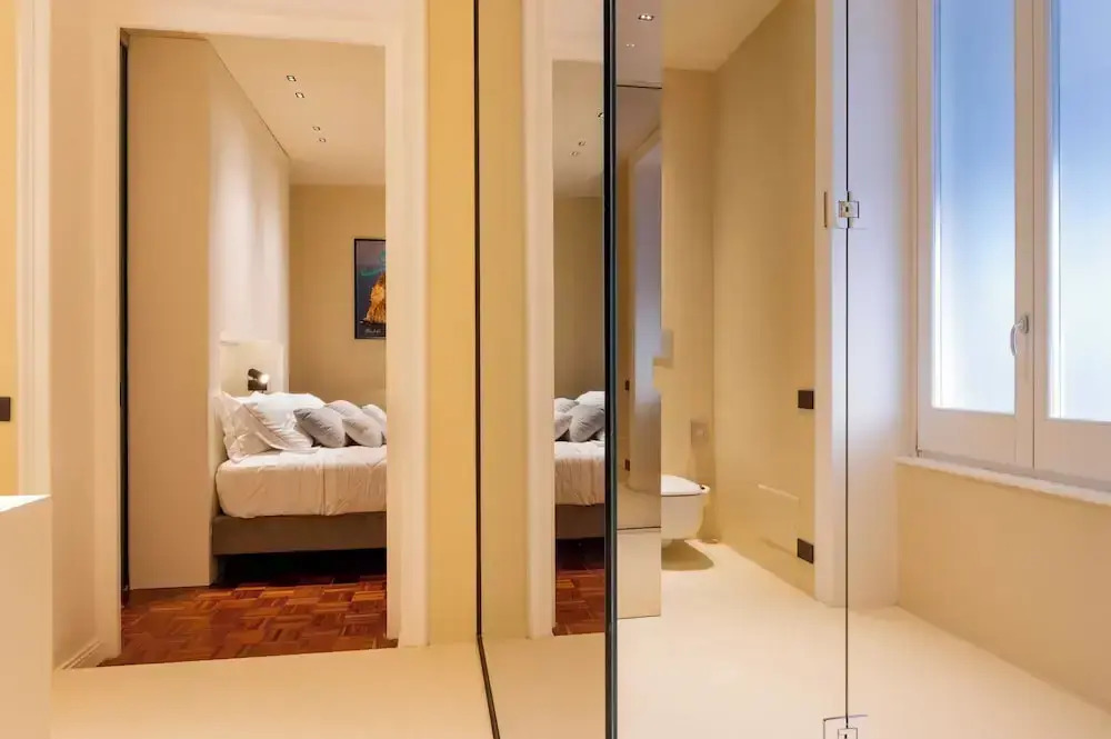 Five suite