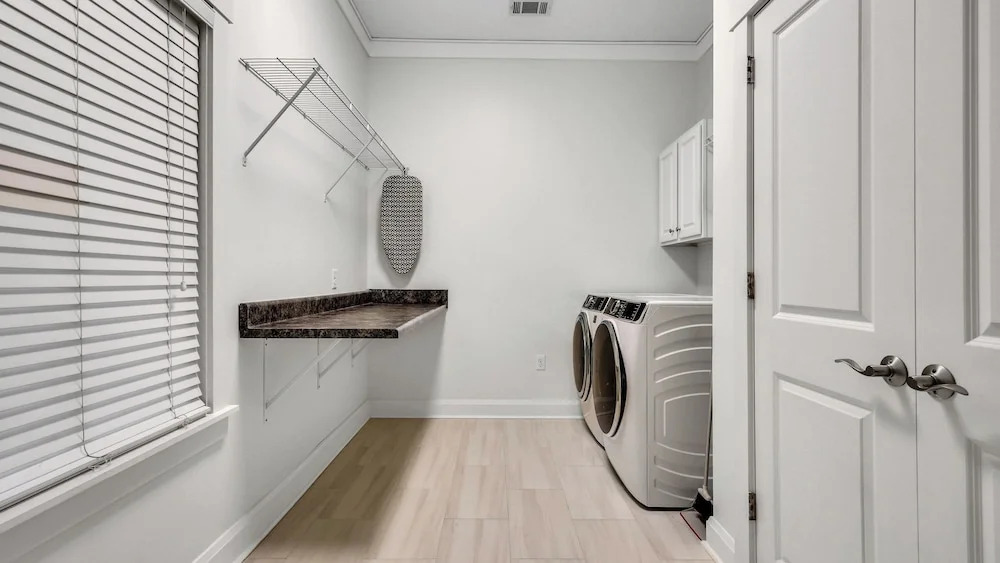 13 Condos in the Historic District Entire Building The Juliette by Avantstay