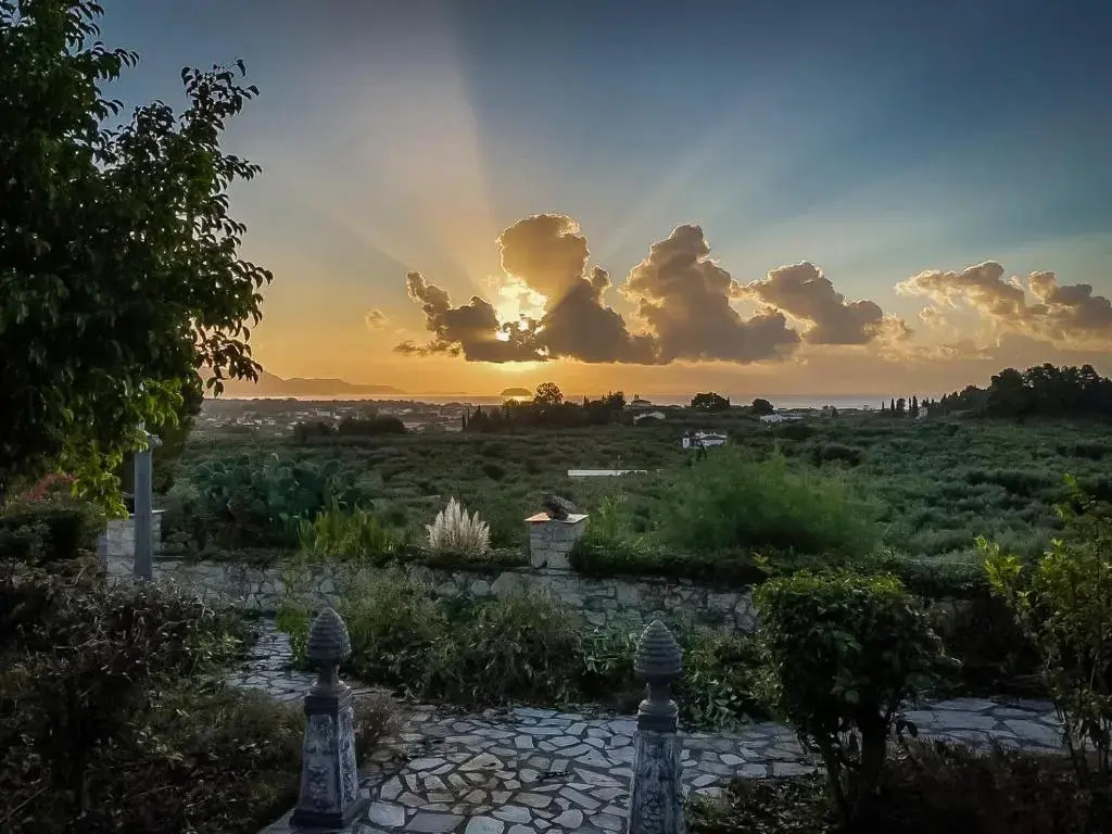 Guarda L'orizzonte