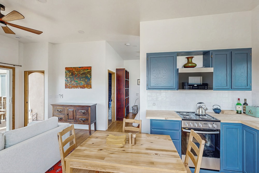 Walk to Torrey Pines Beach! 'beachwalk Bungalow'
