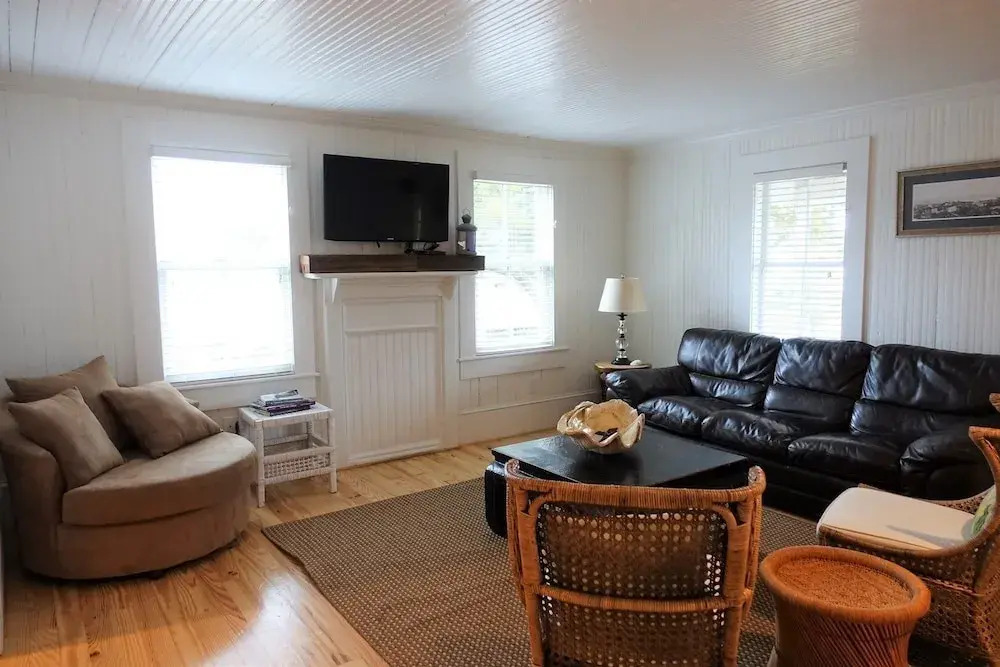 Simon O'neal House 3 Bedrooms 2 Bathrooms Home