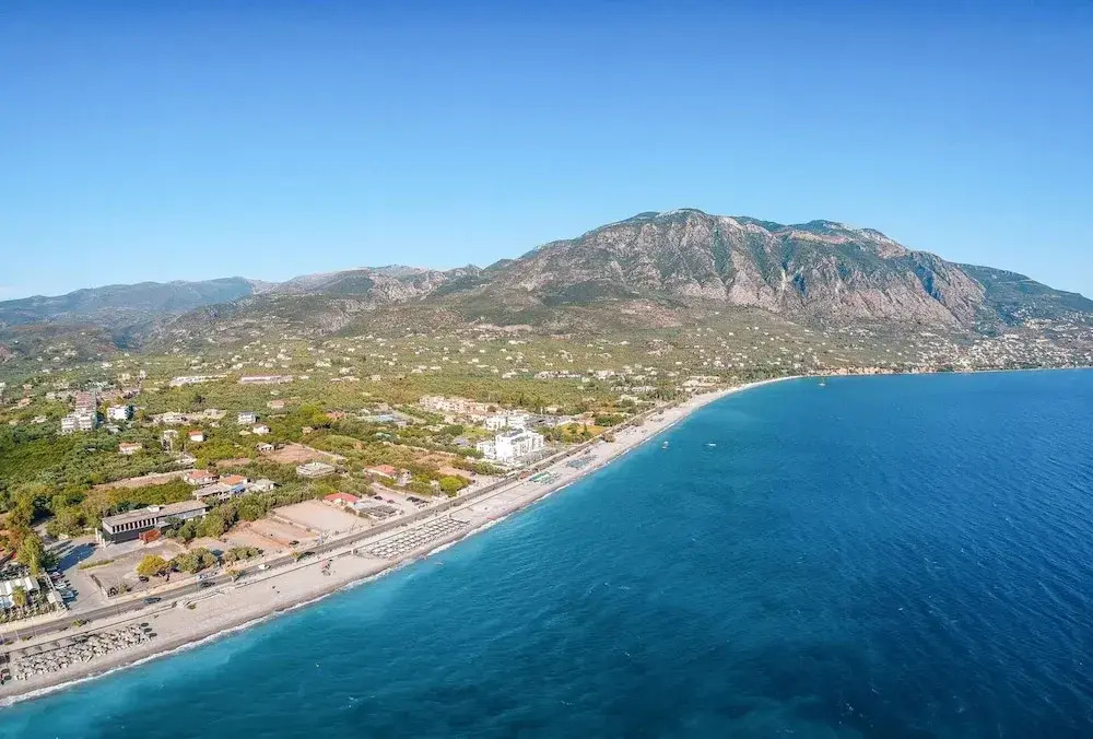 Jeannette s Seaside Getaway - Kalamata Urban Gem