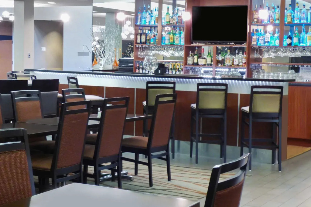 Radisson Akron-Fairlawn Copley