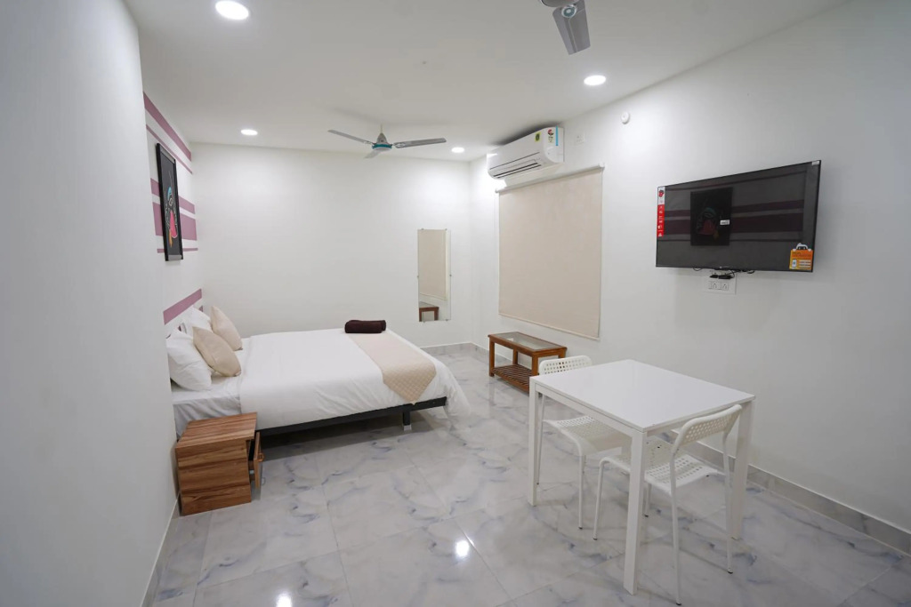MAHASRI Studio Apartments- Brand New Fully Furnished Air Conditioned Studio Apartments