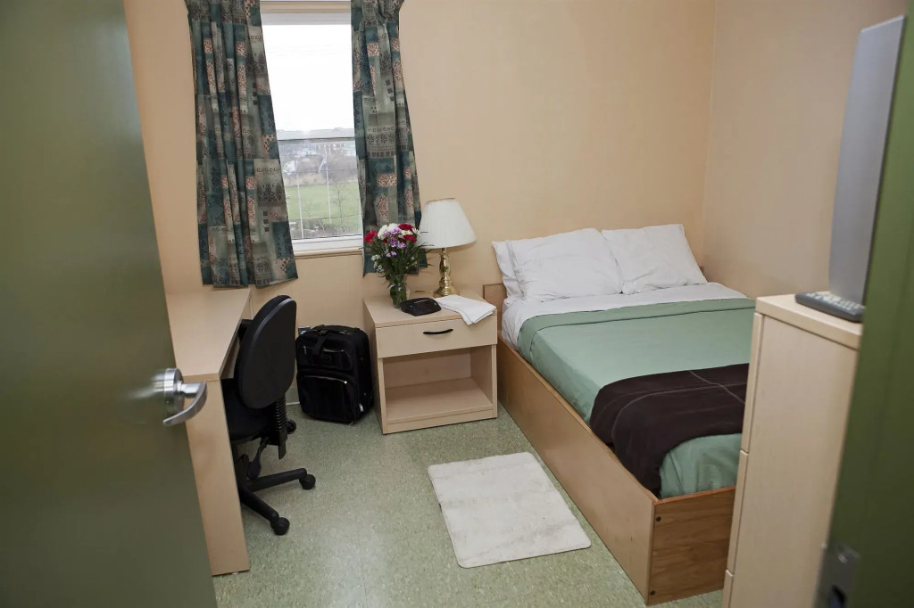 Glendenning Hall at Holland College