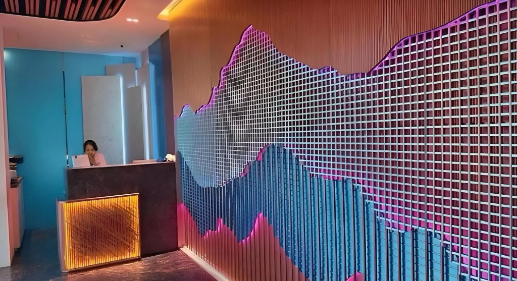 Qube Hotel by 98hospitality