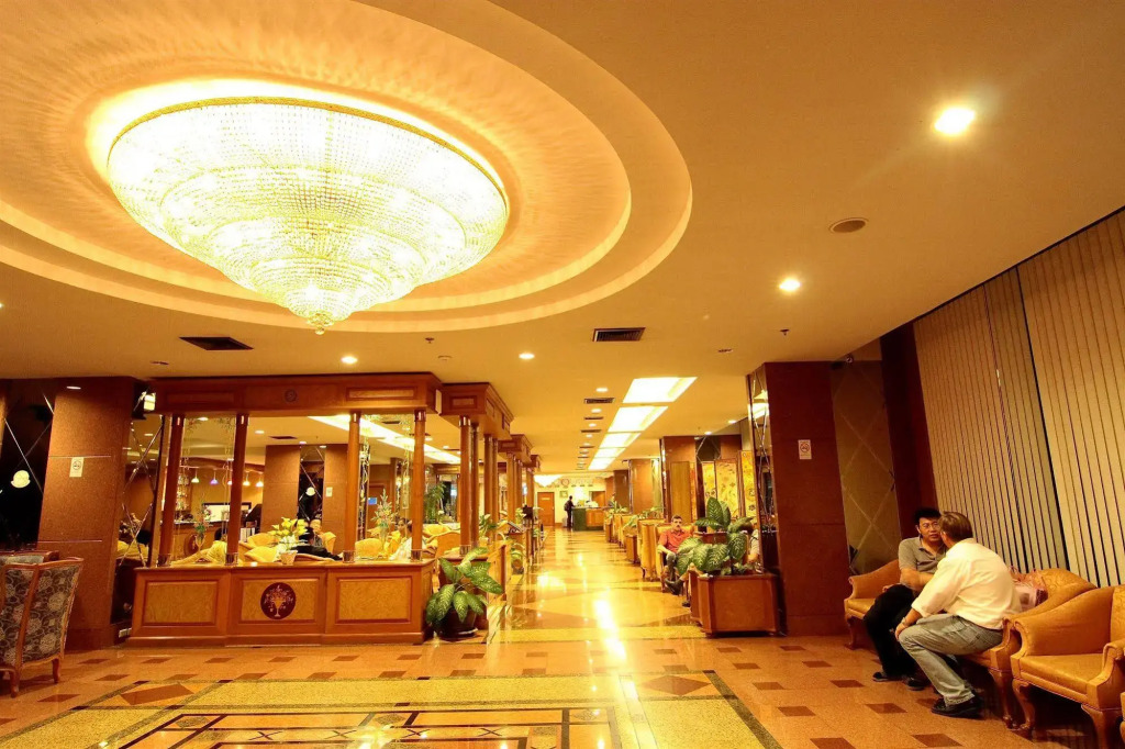 Grand Tower Inn Rama 6