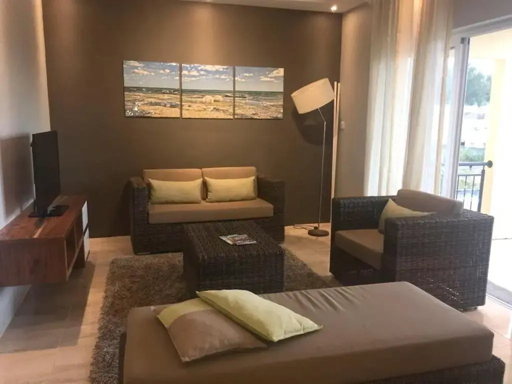2 bedrooms appartement at Flic en Flac 100 m away from the beach with shared pool furnished terrace and wifi