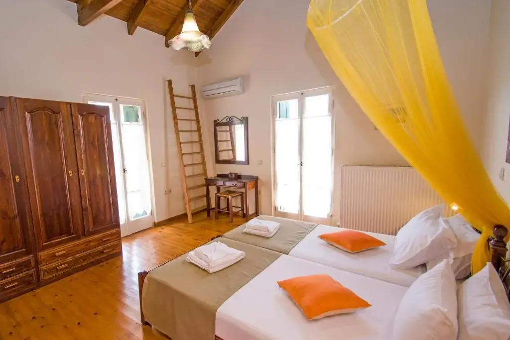 Helianthos Villas