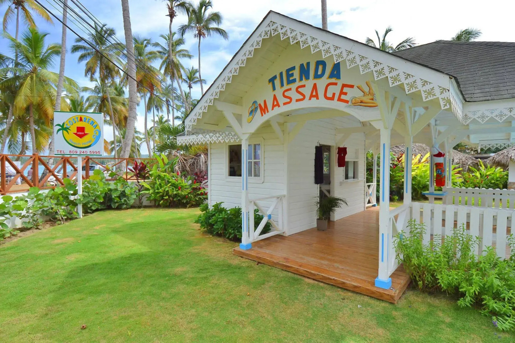 Costarena Beach Hotel