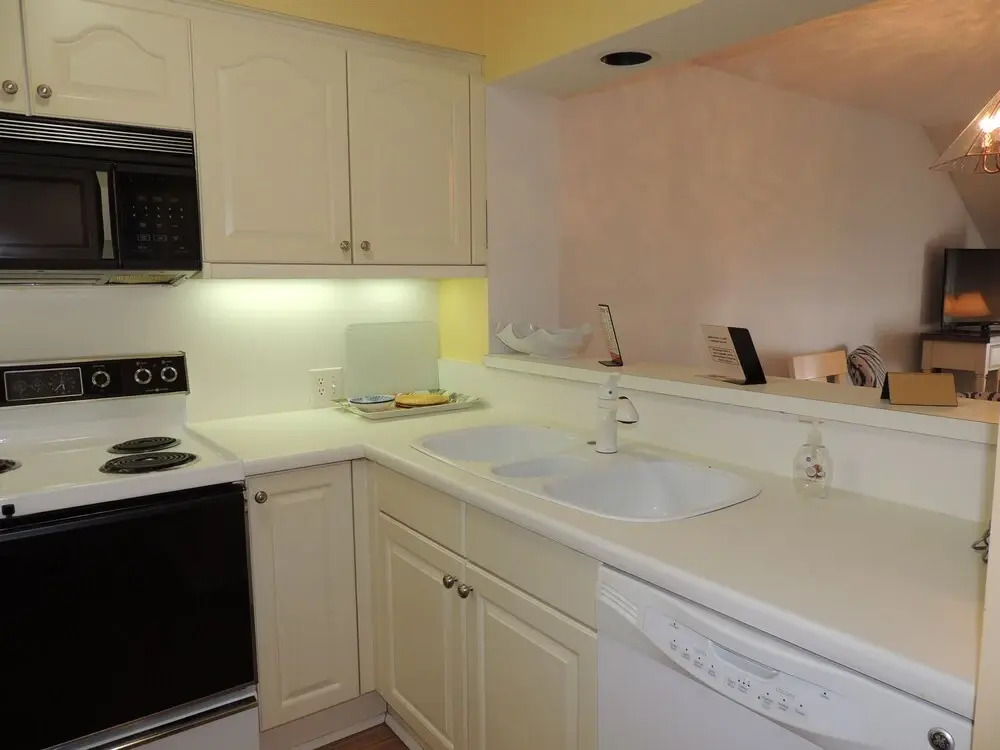 Laurel Court #308