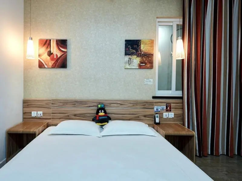 Shell Yantai Youth South Road Ludong University Hotel