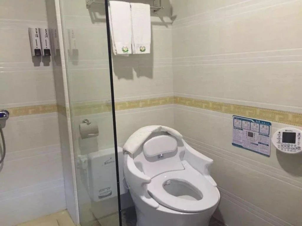 Huayang Hotel