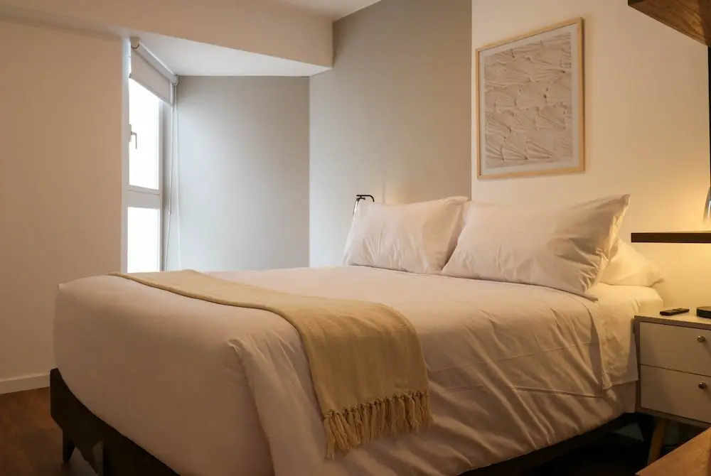 w Exceptional 2BR With Balcony in San Isidro
