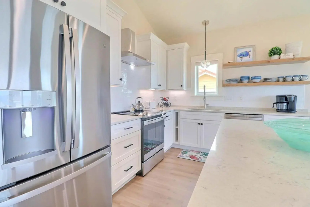 4071 Masterpiece 3 Min Walk to Beach