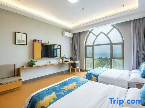 Penglai Coast Hotel (Oulebao Water World)