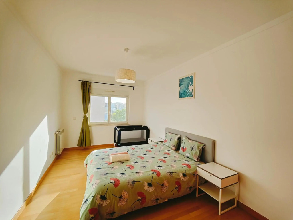 Sunny Home Lisboa Expo, free parking