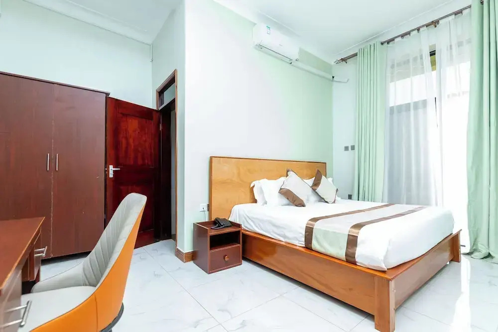 Ngabu Hotel
